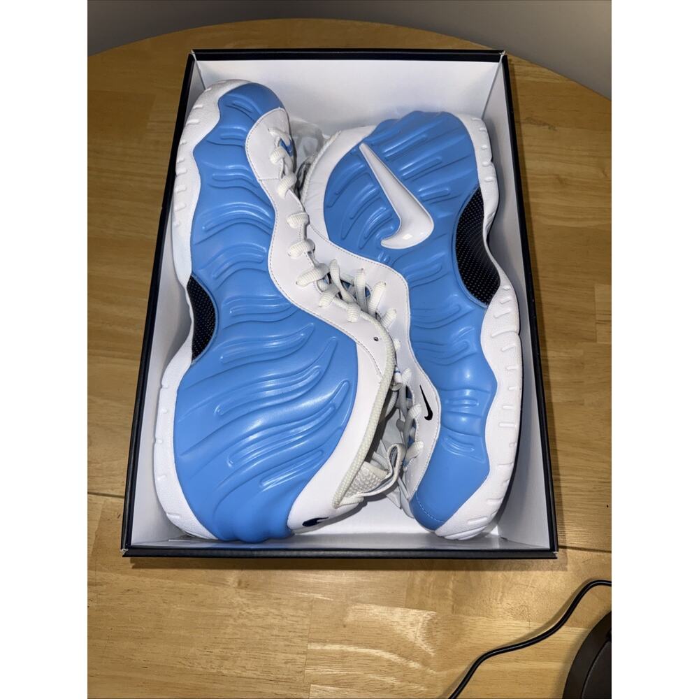 NIKE AIR FOAMPOSITE PRO UNIVERSITY BLUE UNC TAR HEELS HF0794-400 MENS SIZE:14 - Picture 9 of 11